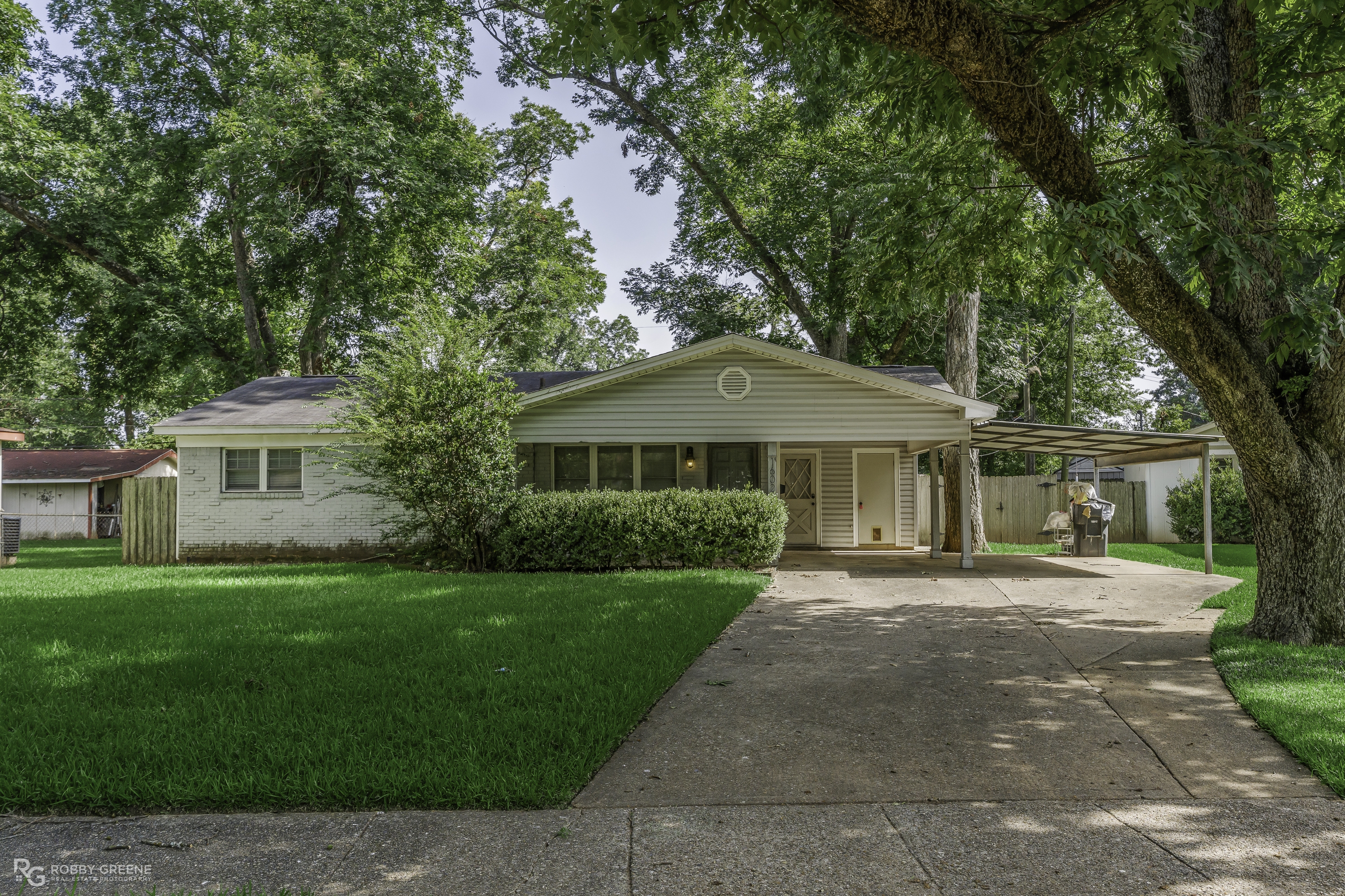 1602 San Saba Street